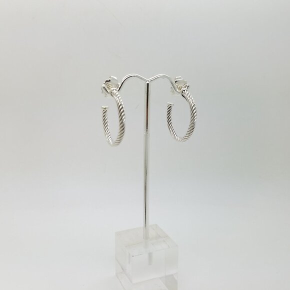 DAVID YURMAN Sterling Silver Classic Cable Hoop Earrings 1 inch with Pouch - Picture 2 of 9